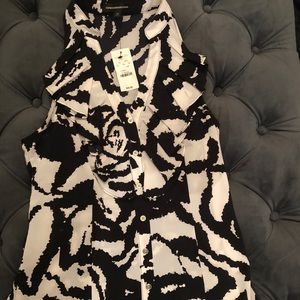 Express Black and White Sleeveless Blouse